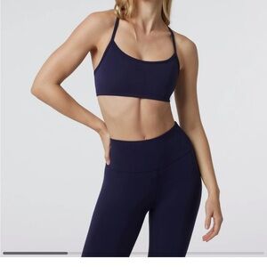Like new vuori blissblend Sports Bra Jet